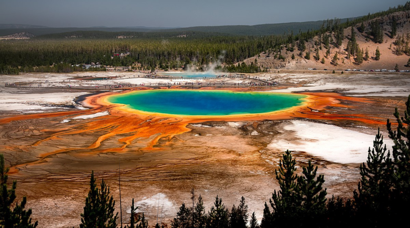 Why is the grand prismatic spring so dangerous